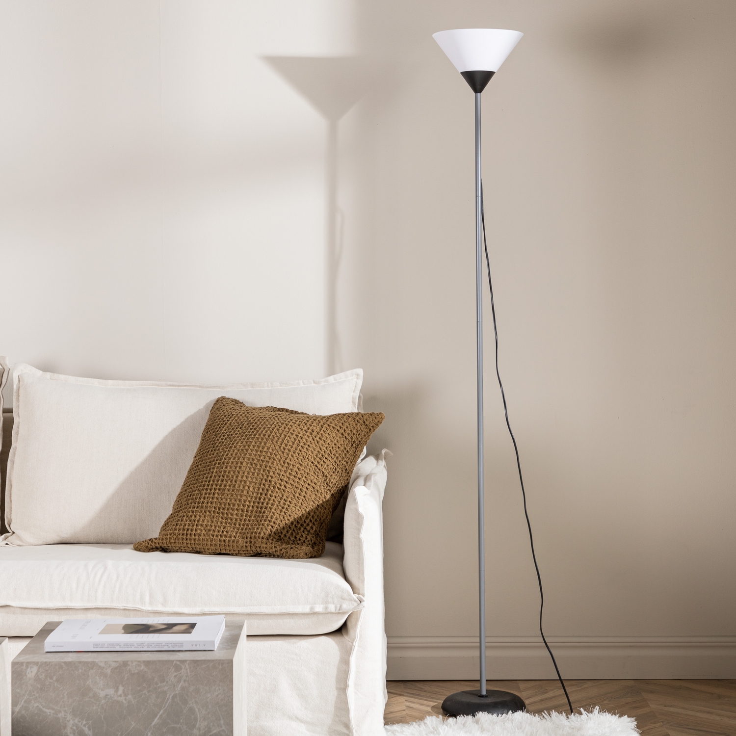 Golvlampa Venture Home Batang