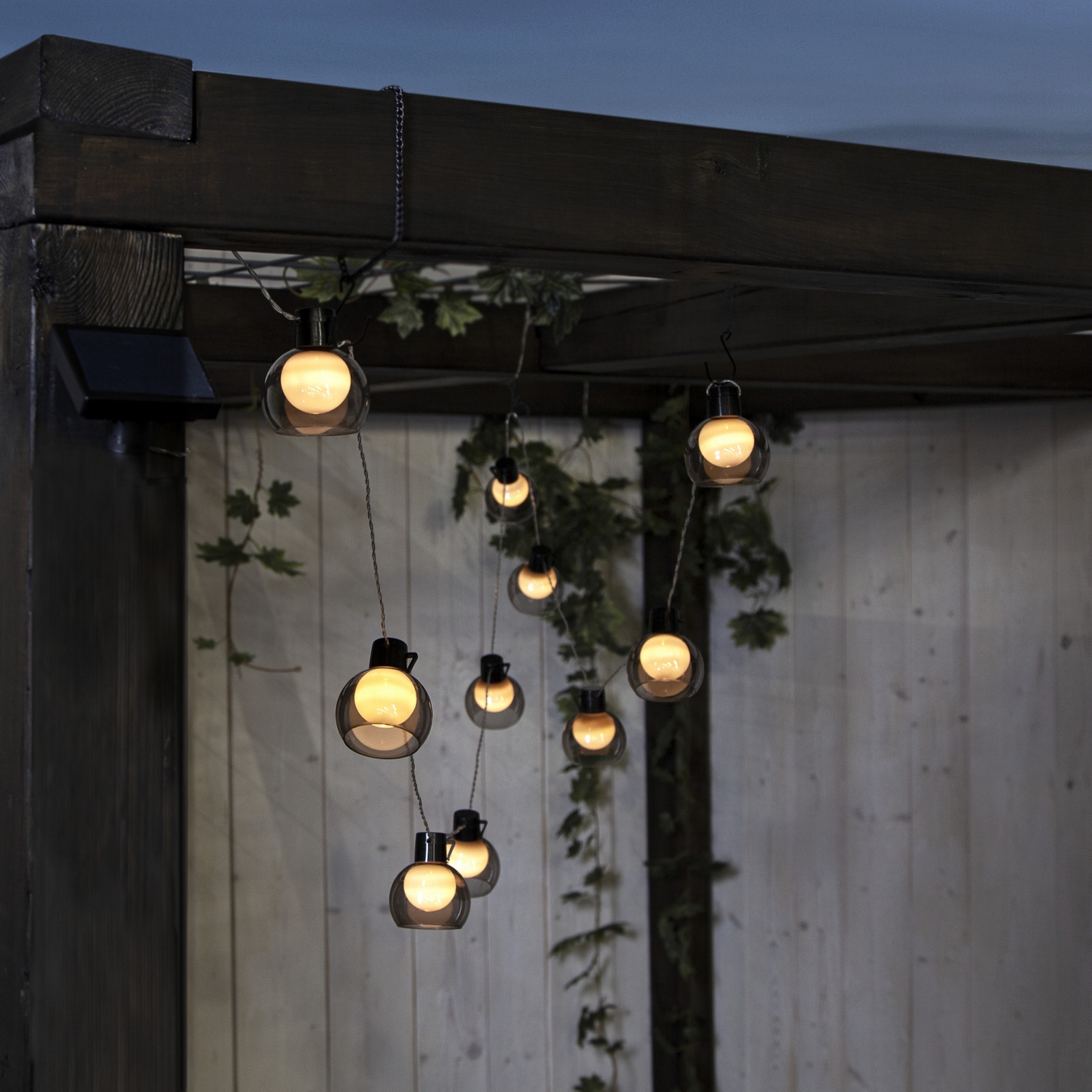 Solcellsslinga Star Trading Smoky Ljusslinga med Sensor