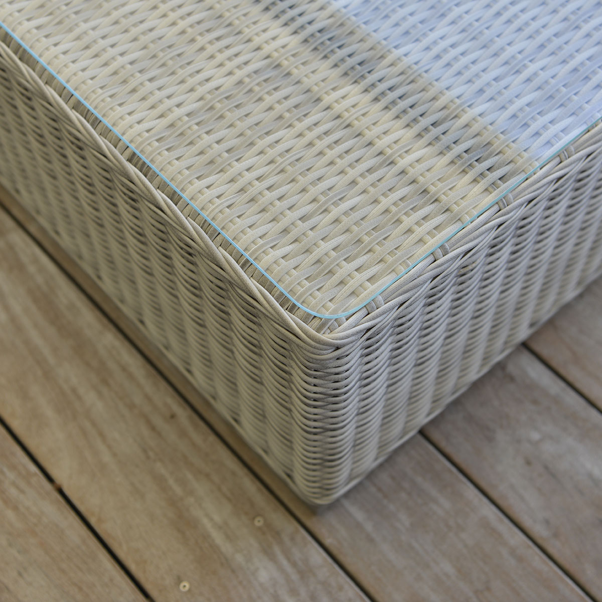 Utebord Hillerstorp Hamilton Utomhus