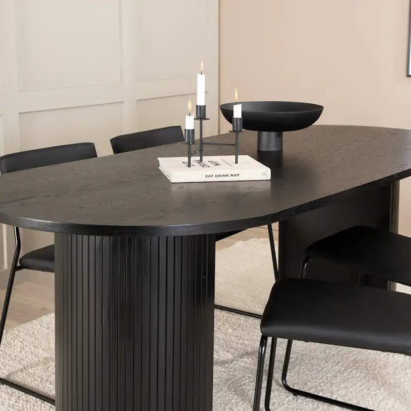 Matgrupp Venture Home Bianca med 4 Kungshamn Stolar Konstläder