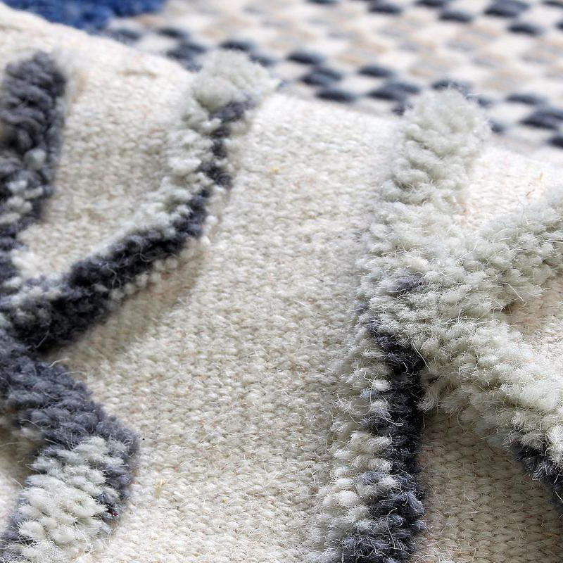 Handvävd matta D-sign Fingle Cuyaky Elfenben