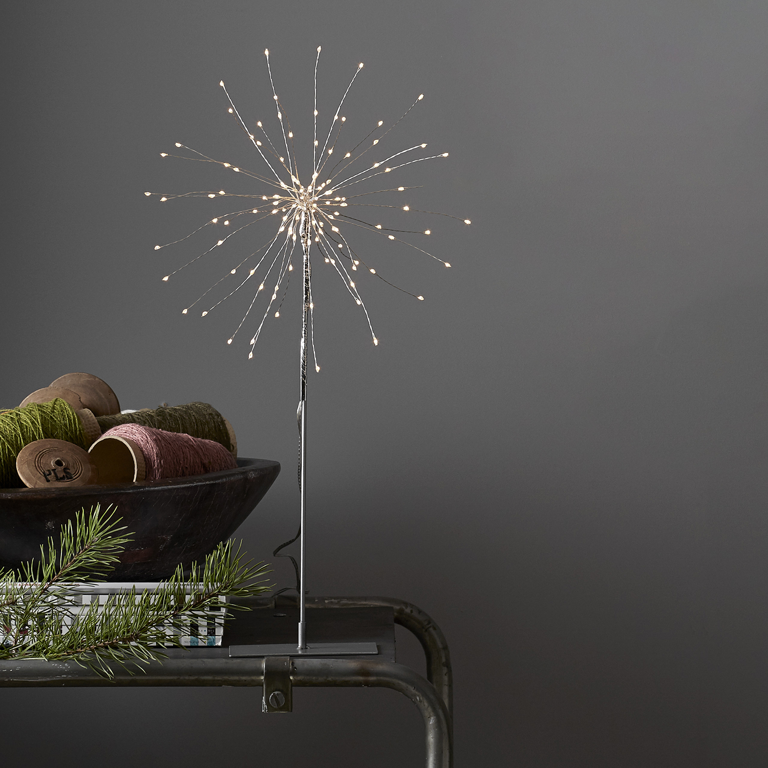 Adventsstjärna Star Trading På Fot Firework 120 LSil