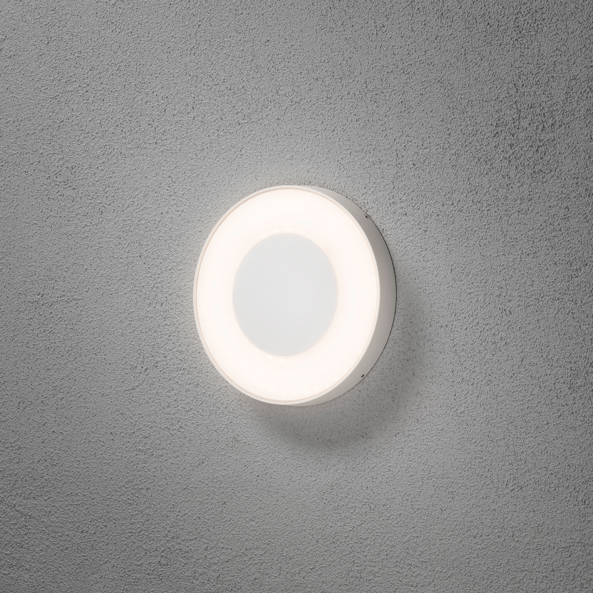 Vägglykta Gnosjö Konstsmide Carrara Rund LED med Fjärrkontroll