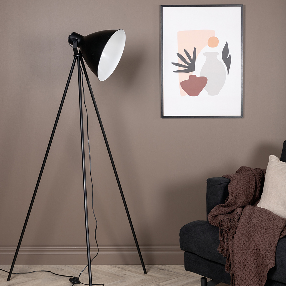 Golvlampa Venture Home Tiv