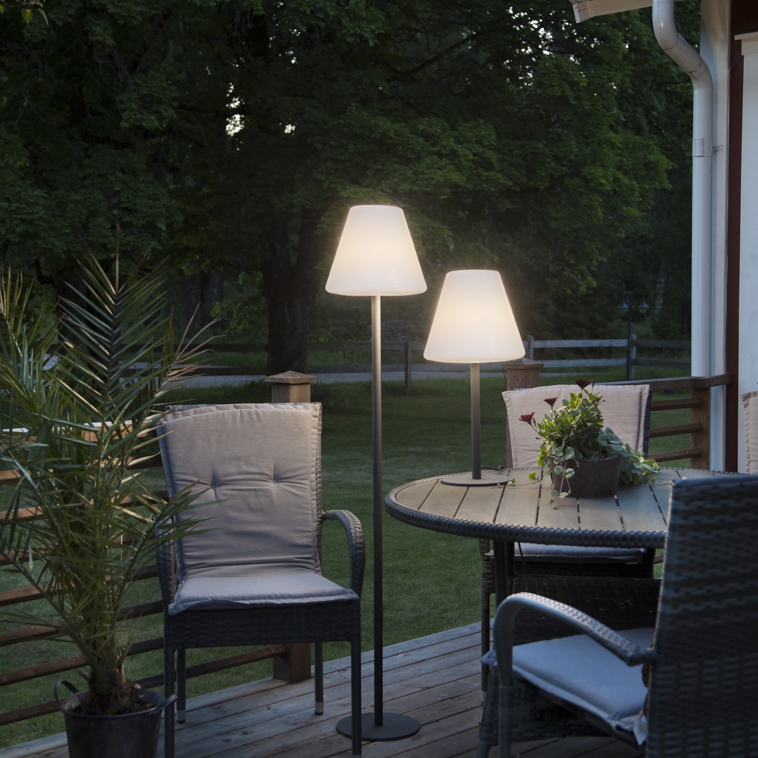 Golvlampa Star Trading GardenLight Kreta Utomhuslampa Grå