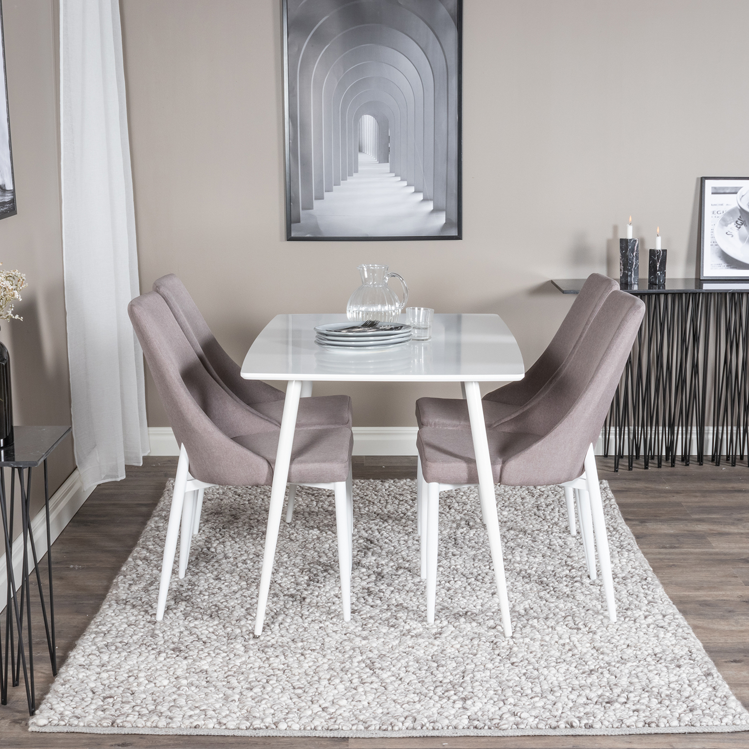 Matgrupp Venture Home Pobbie med 4 Laura Stolar Polyestertyg