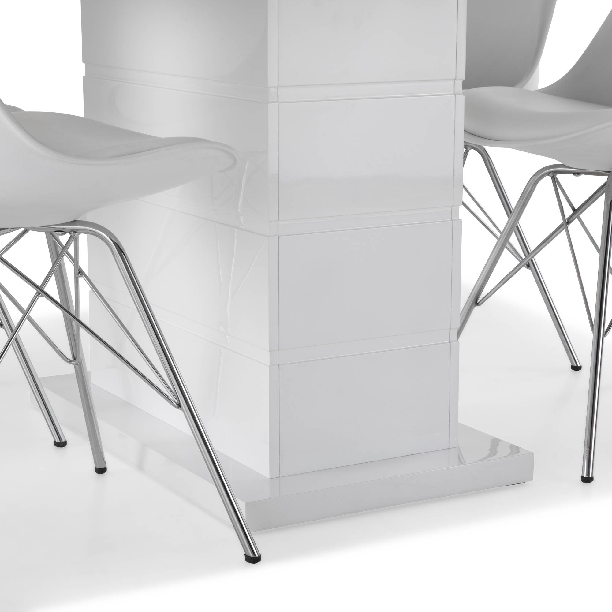 Matgrupp Concept 55 Ratliff Rektangulärt Matbord 120-160 cm Förlängningsbart med 4 Shell Matstol