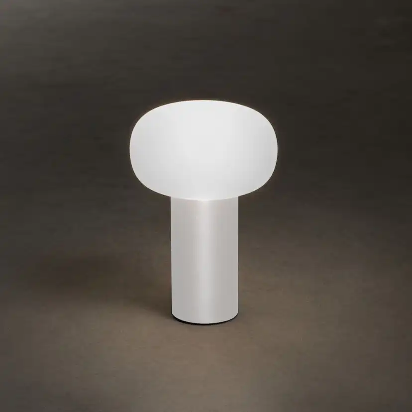 Bordslampa Gnosjö Konstsmide Antibes USB