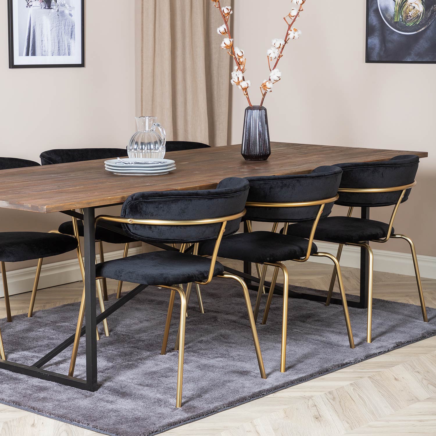 Matgrupp Venture Home Peo med 6 Aris Stolar