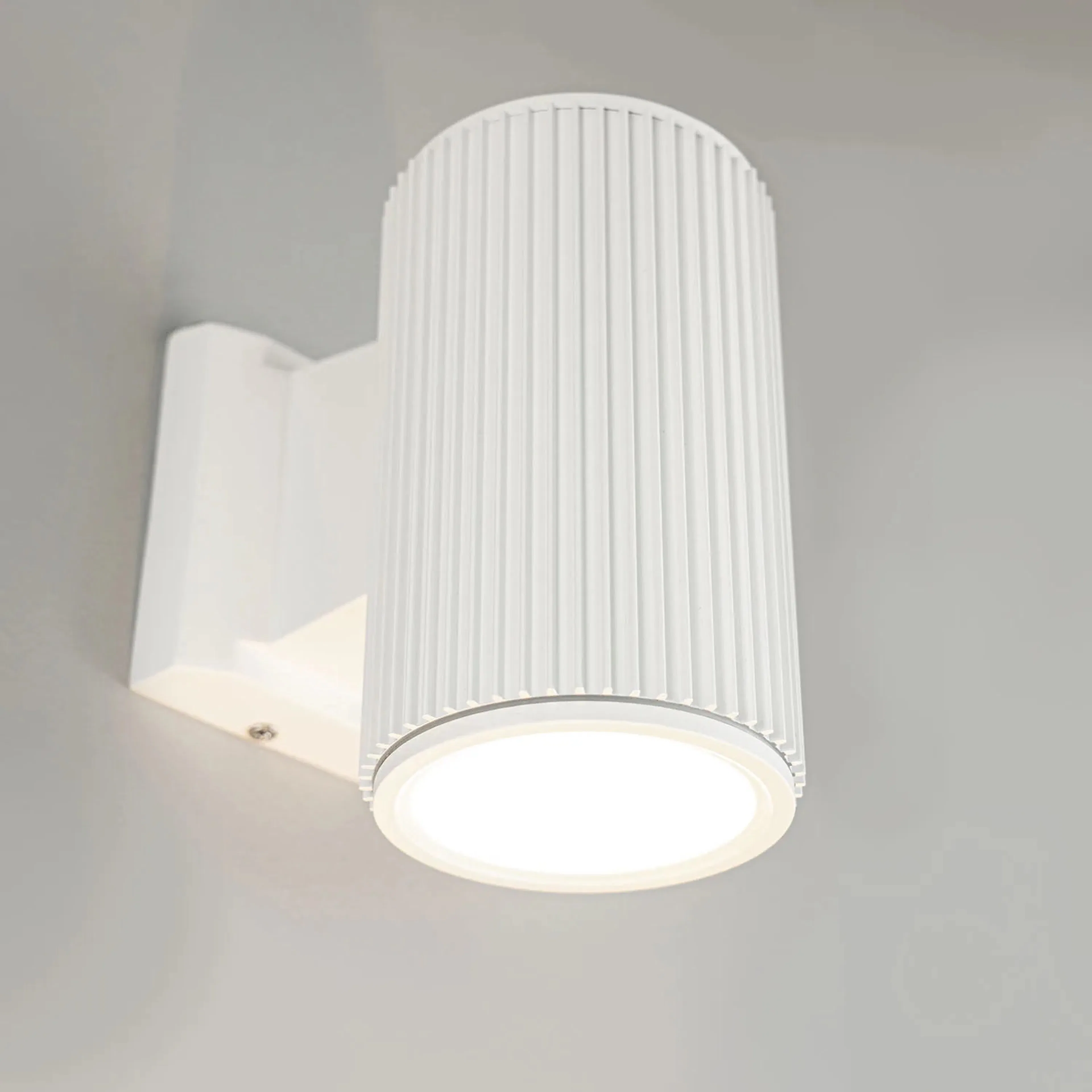 Vägglampa Utomhus Vit Downlight H16cm - Tylösand Färg: Vit