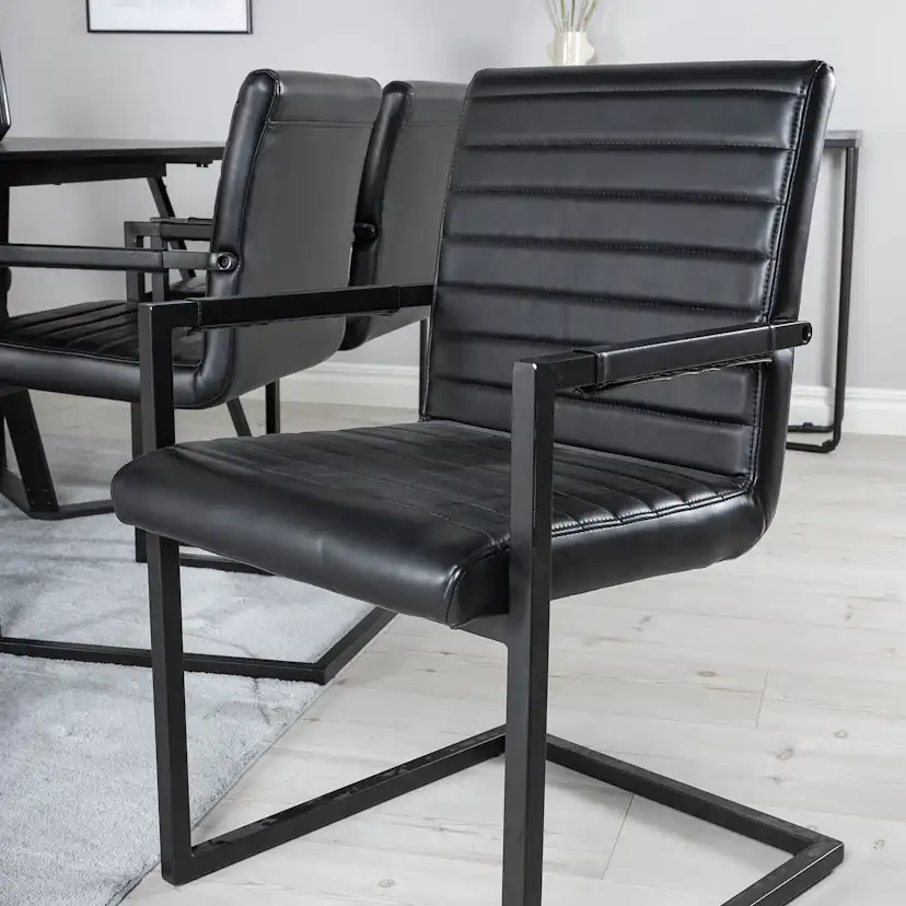 Matgrupp Venture Home Madde med 6 Asta Stolar