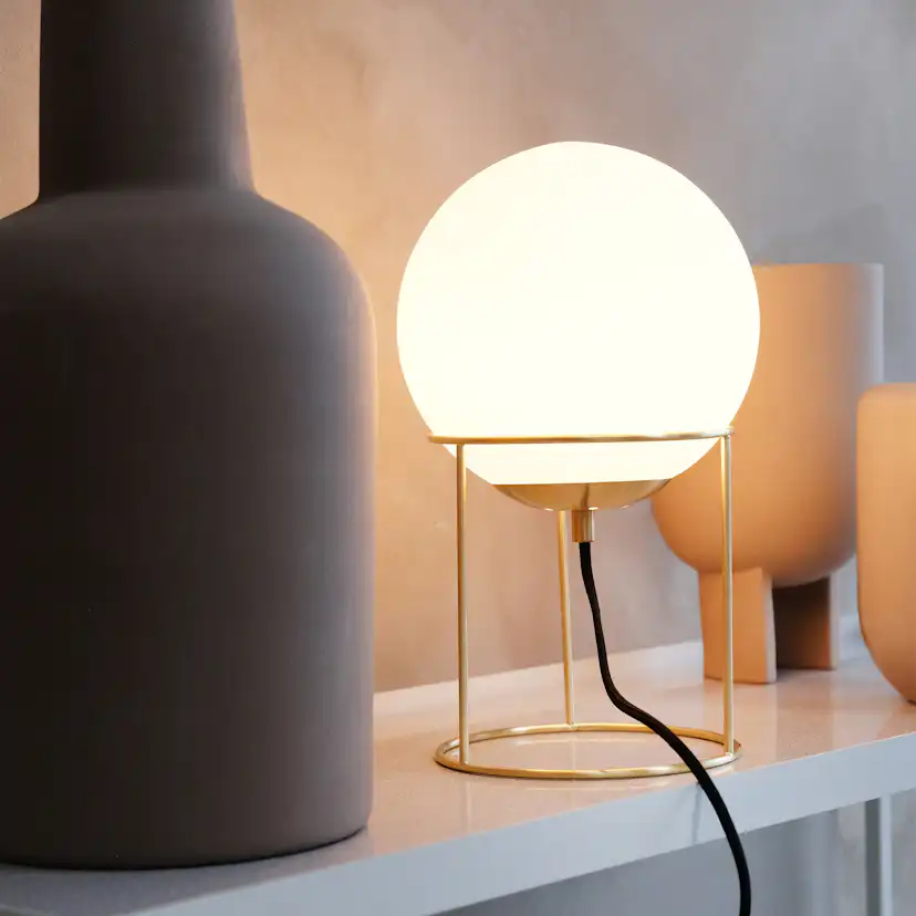 Bordslampa Dyberg Larsen Madrid