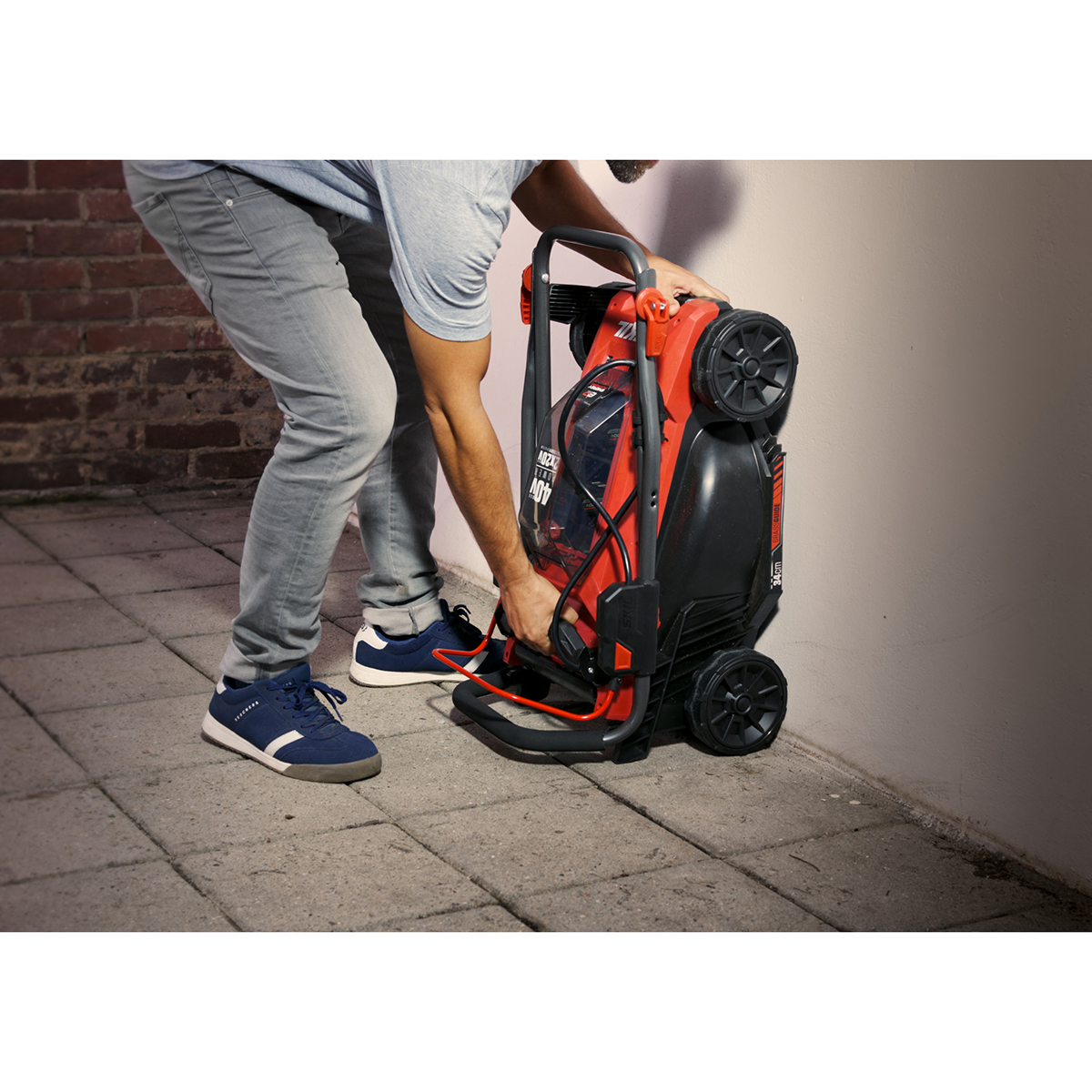 Gräsklippare SKIL 0130 CA Kolborstfri Batteridriven