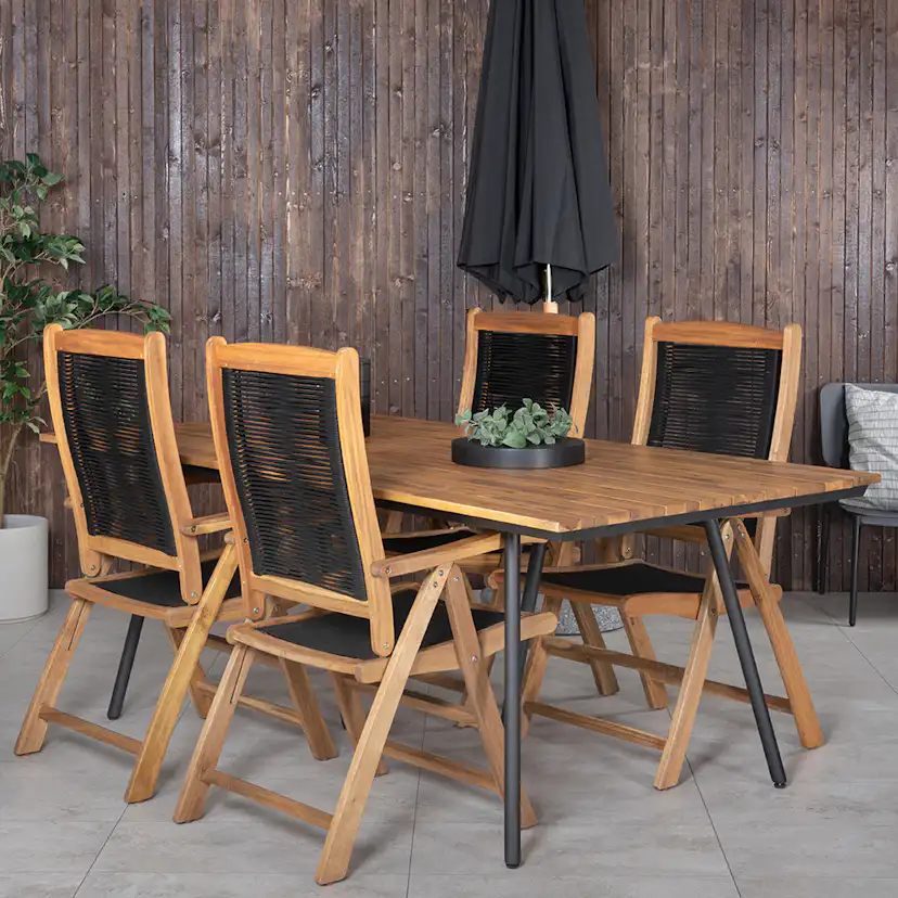 Matgrupp Venture Home Chane med 4 Peder Matstolar