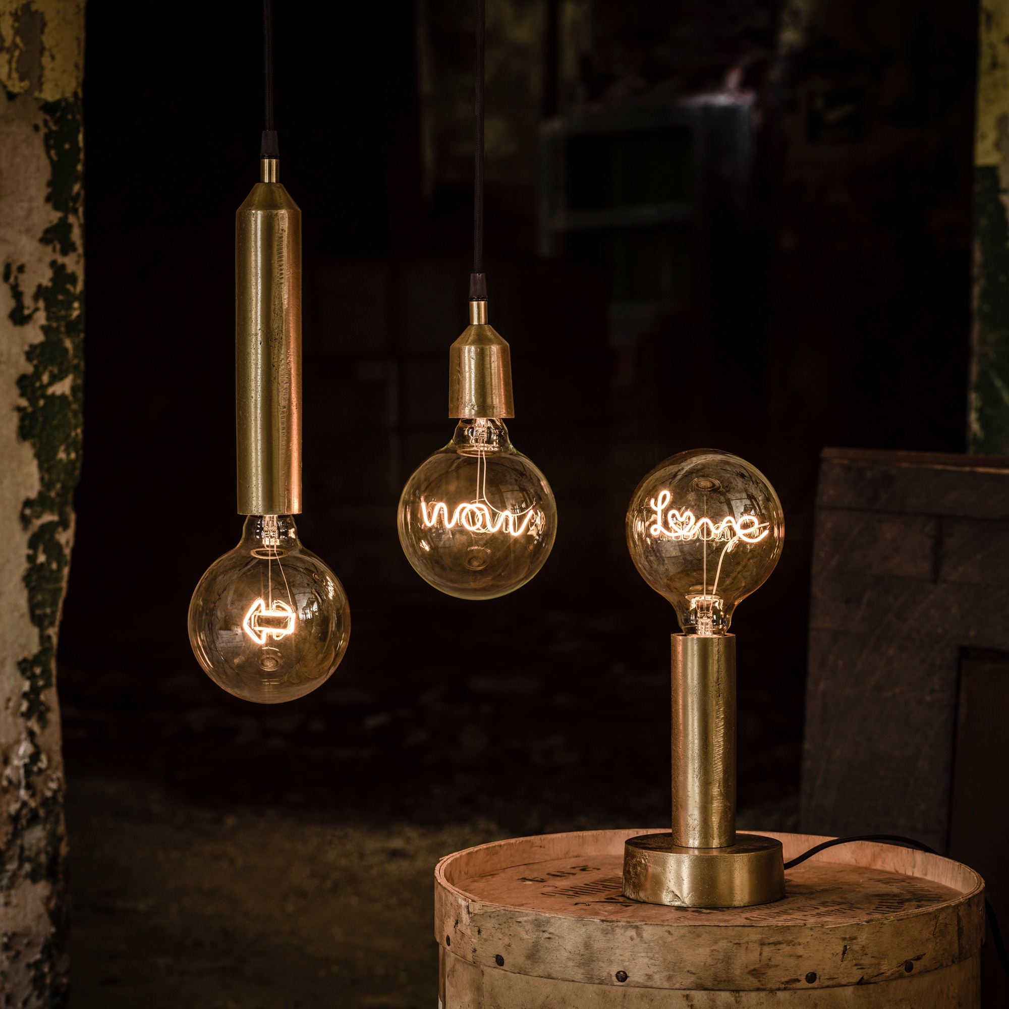 Fönsterlampa PR Home Notice 27 cm