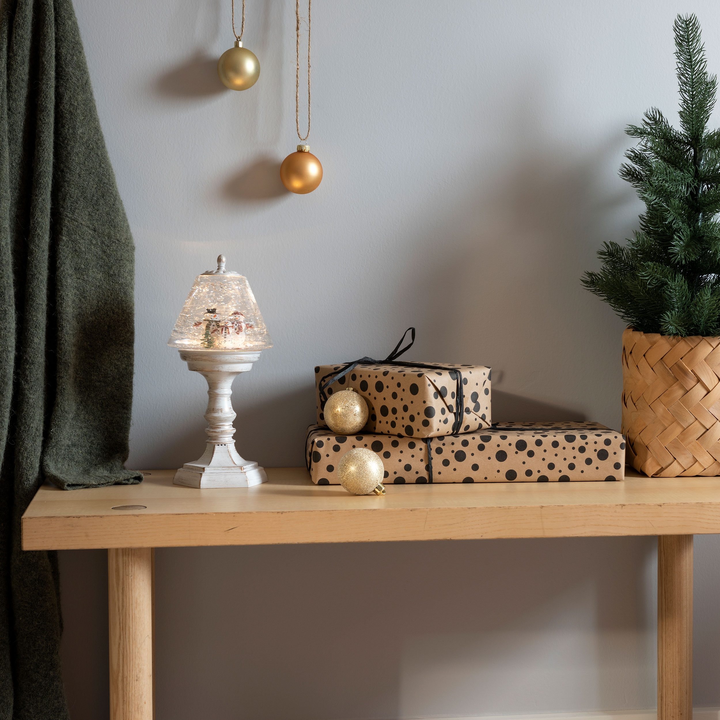 Lykta Julfigur Gnosjö Konstsmide Vattenfylld Lampa med Snögubbe