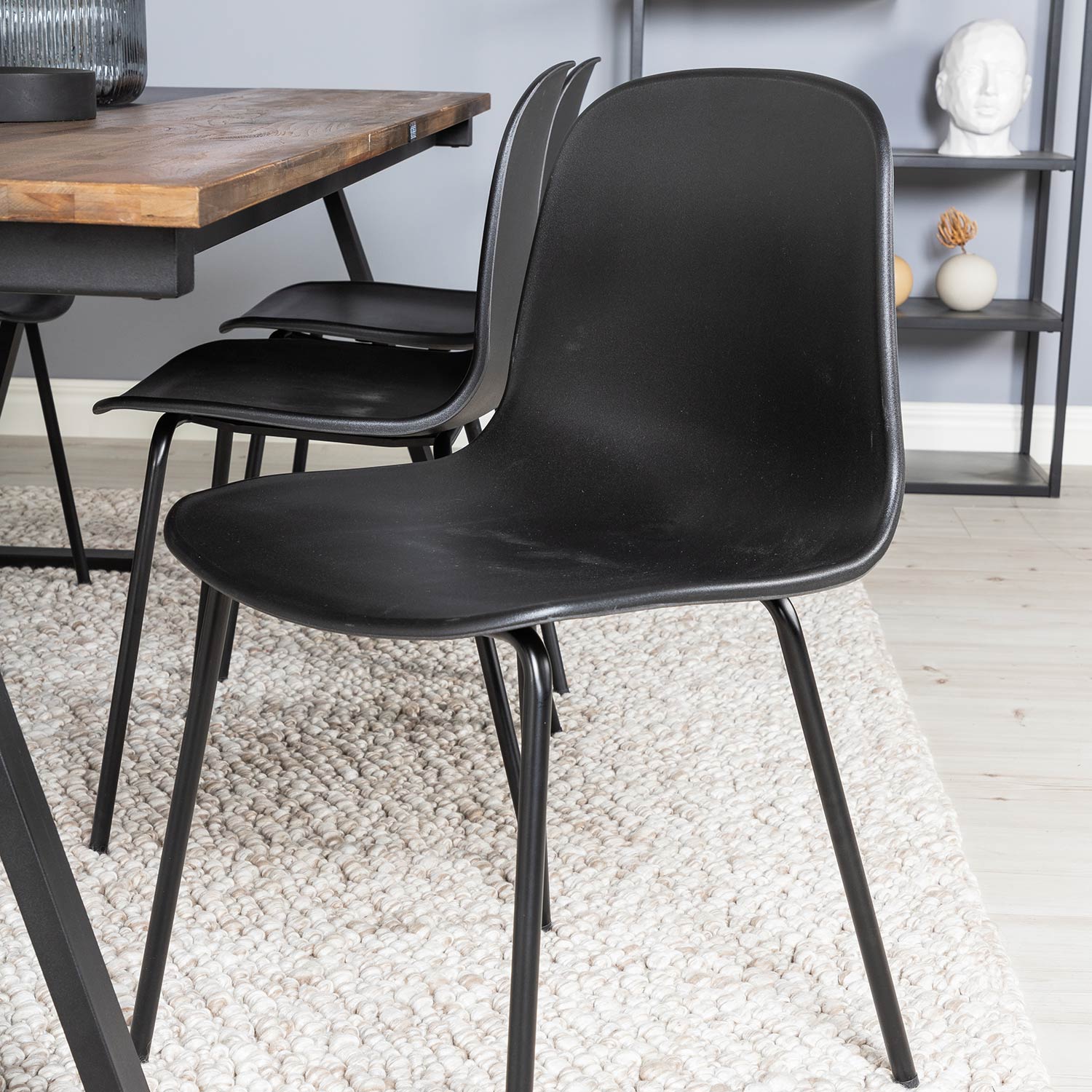 Matgrupp Venture Home Jane med 6 Ardi Stolar