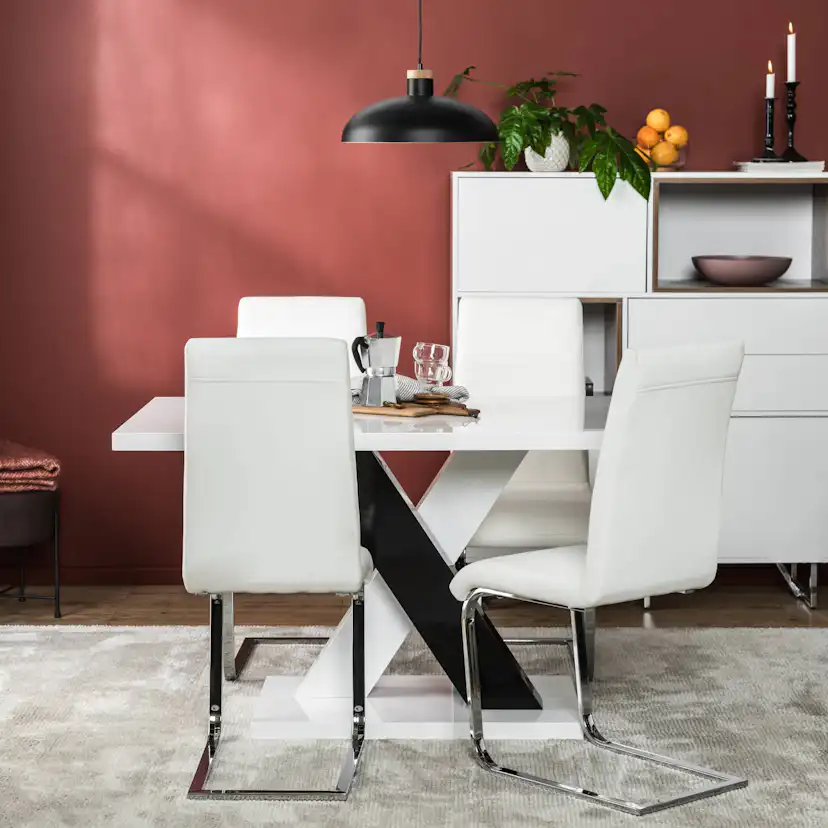 Matgrupp Scandinavian Choice Cesi Rektangulärt Matbord 140 cm med 4 Cibus Matstol