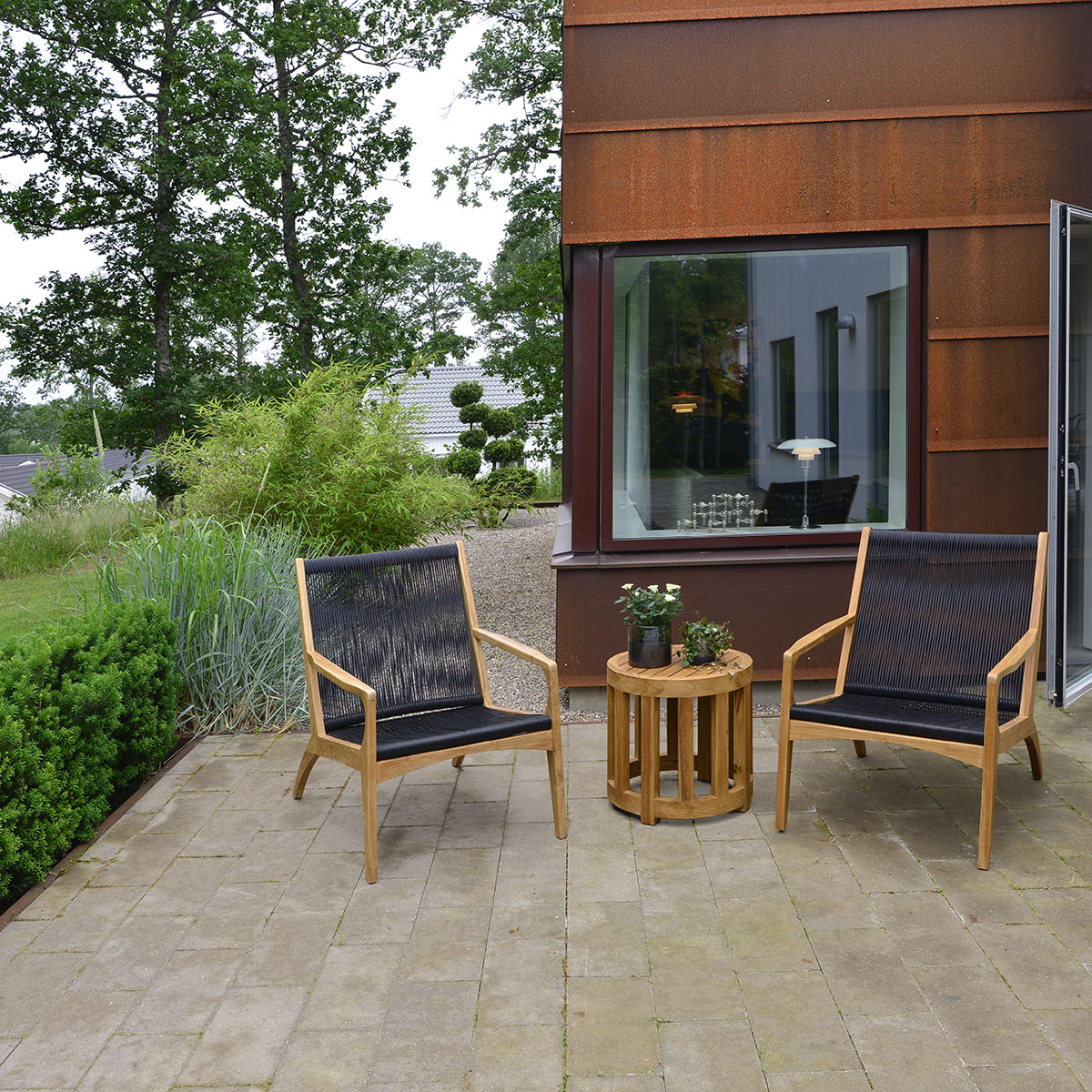 Utebord Hillerstorp Himmelsnäs Rund Ø 50 cm Teak Träbord