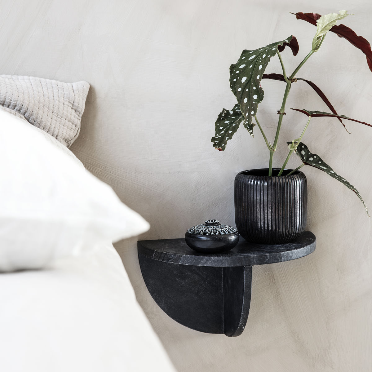 Sidobord House Doctor Mega Svart
