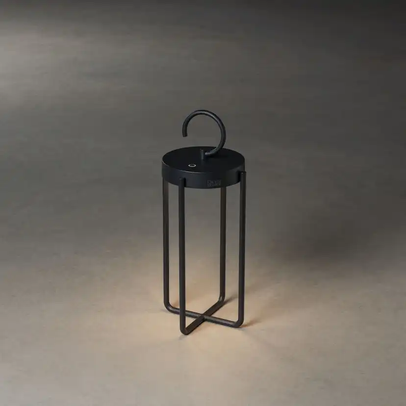 Lanterna Gnosjö Konstsmide Manorola Svart USB 39 cm