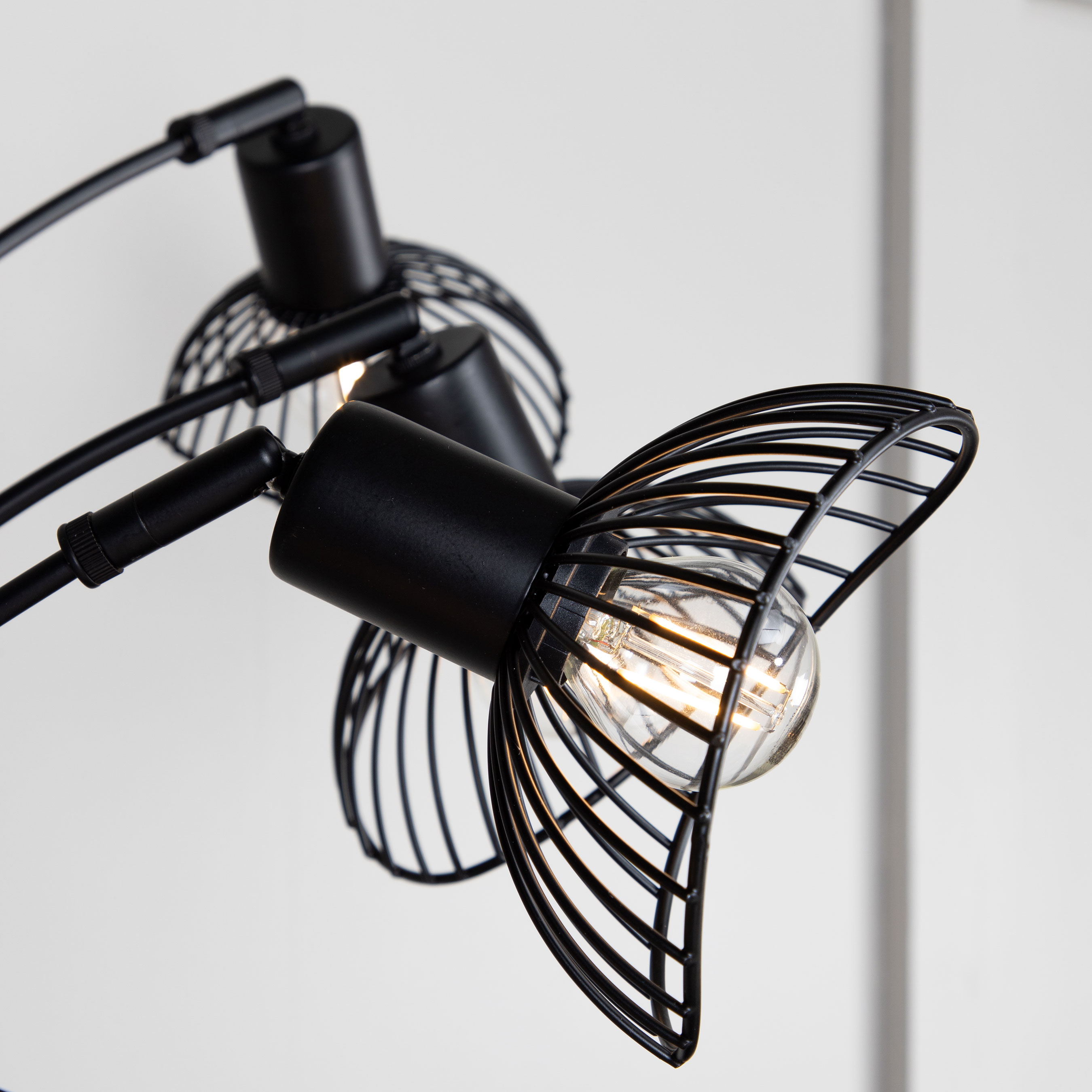 Golvlampa Venture Home Elsa 5L