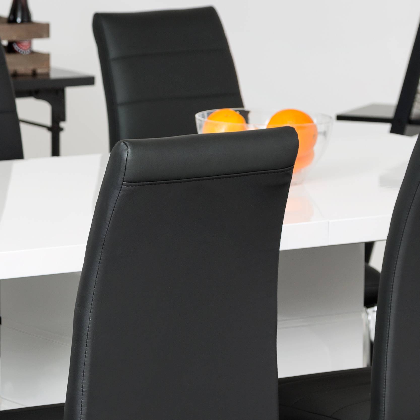 Matgrupp Concept 55 Ratliff Rektangulärt Matbord 180-220 cm Förlängningsbart med 4 Cibus Matstol