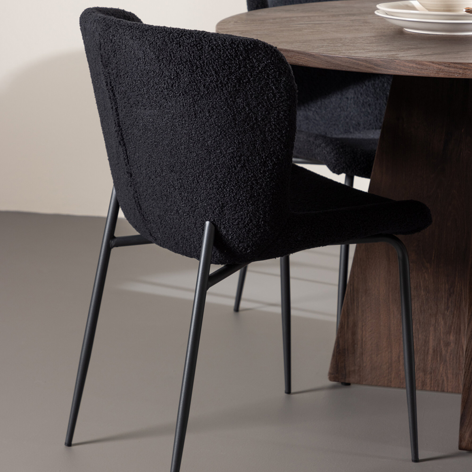 Matgrupp Venture Home Bootcut Ø110 med 4 st Modesto Stolar