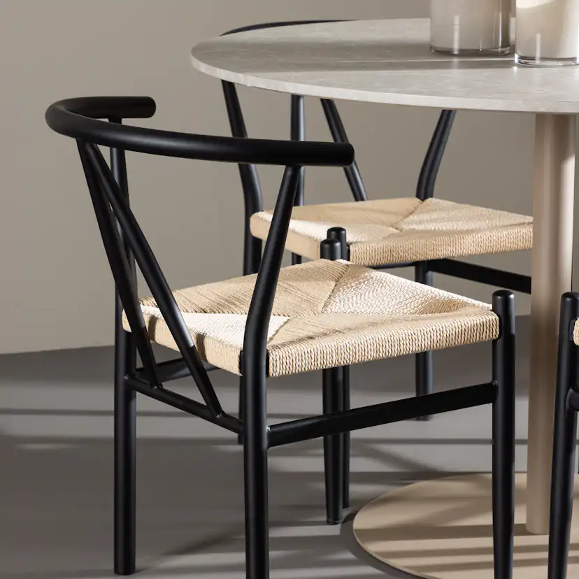 Matgrupp Venture Home Lycke Ø110 med 4 st Alfons Stolar