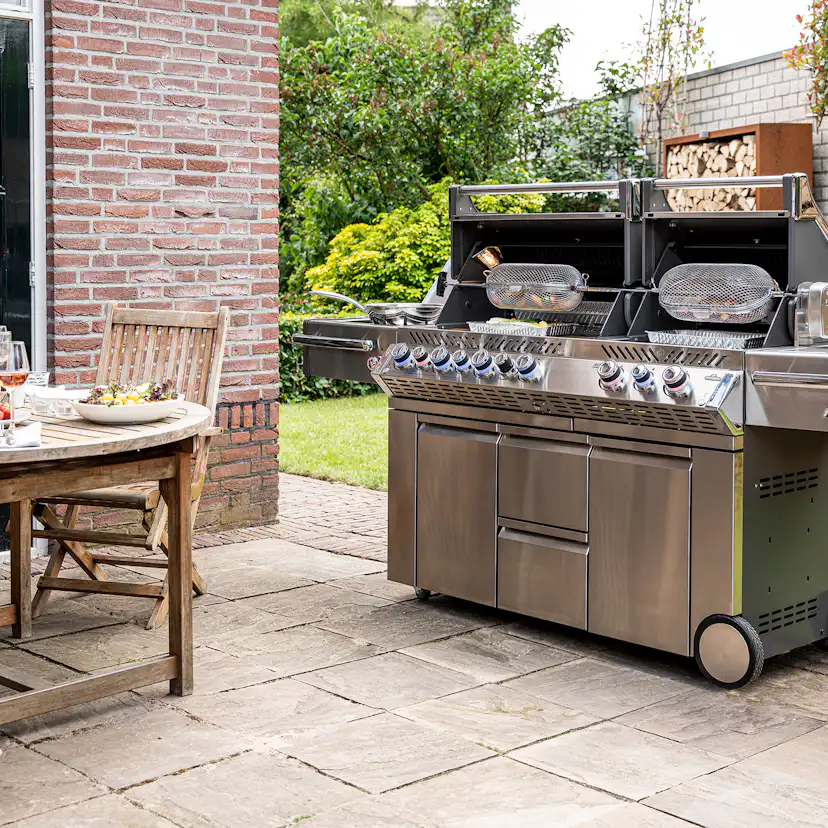 Gasolgrill Napoleon PRO825-3