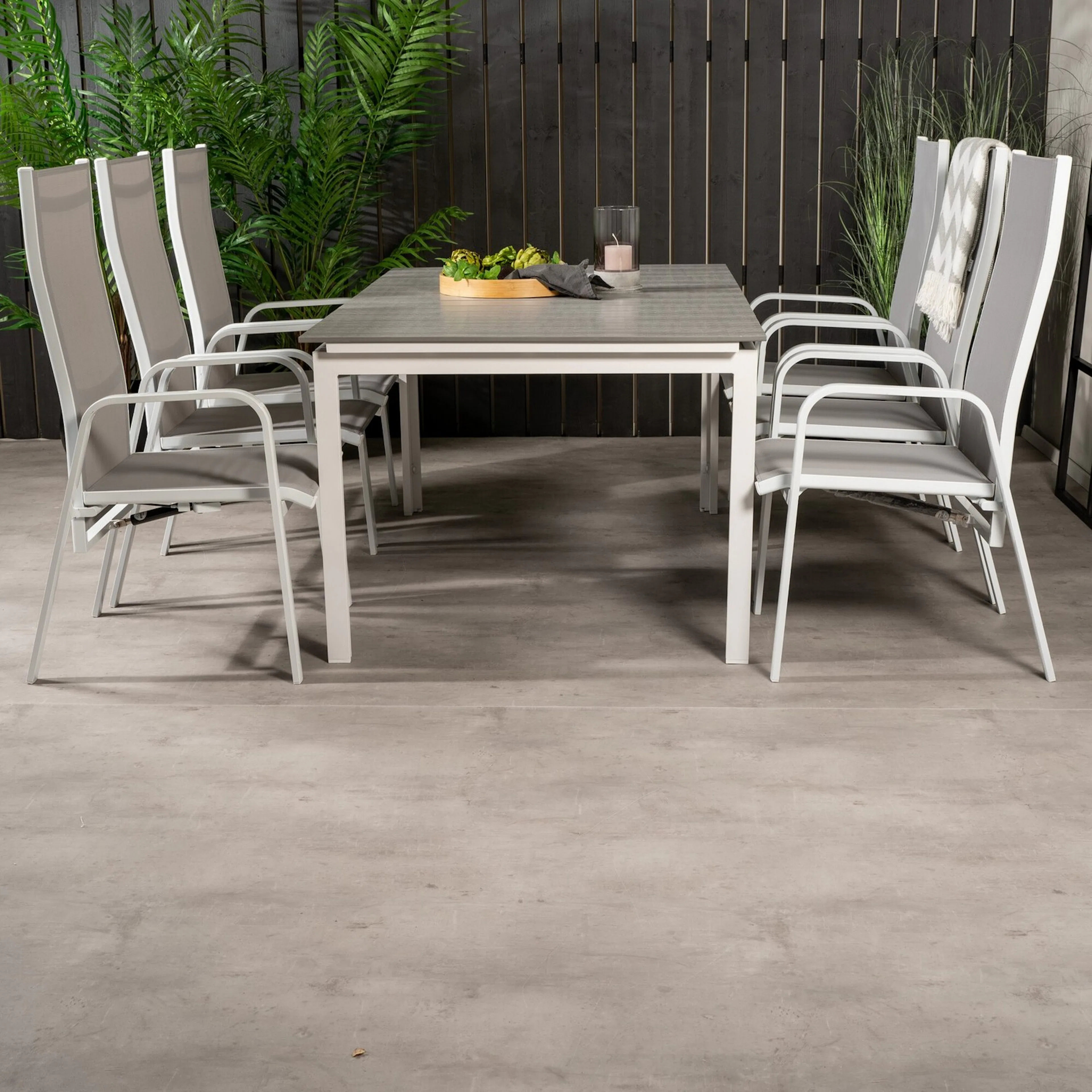 Matgrupp Venture Home Lova 160/240 med 6 Copacabana Stolar