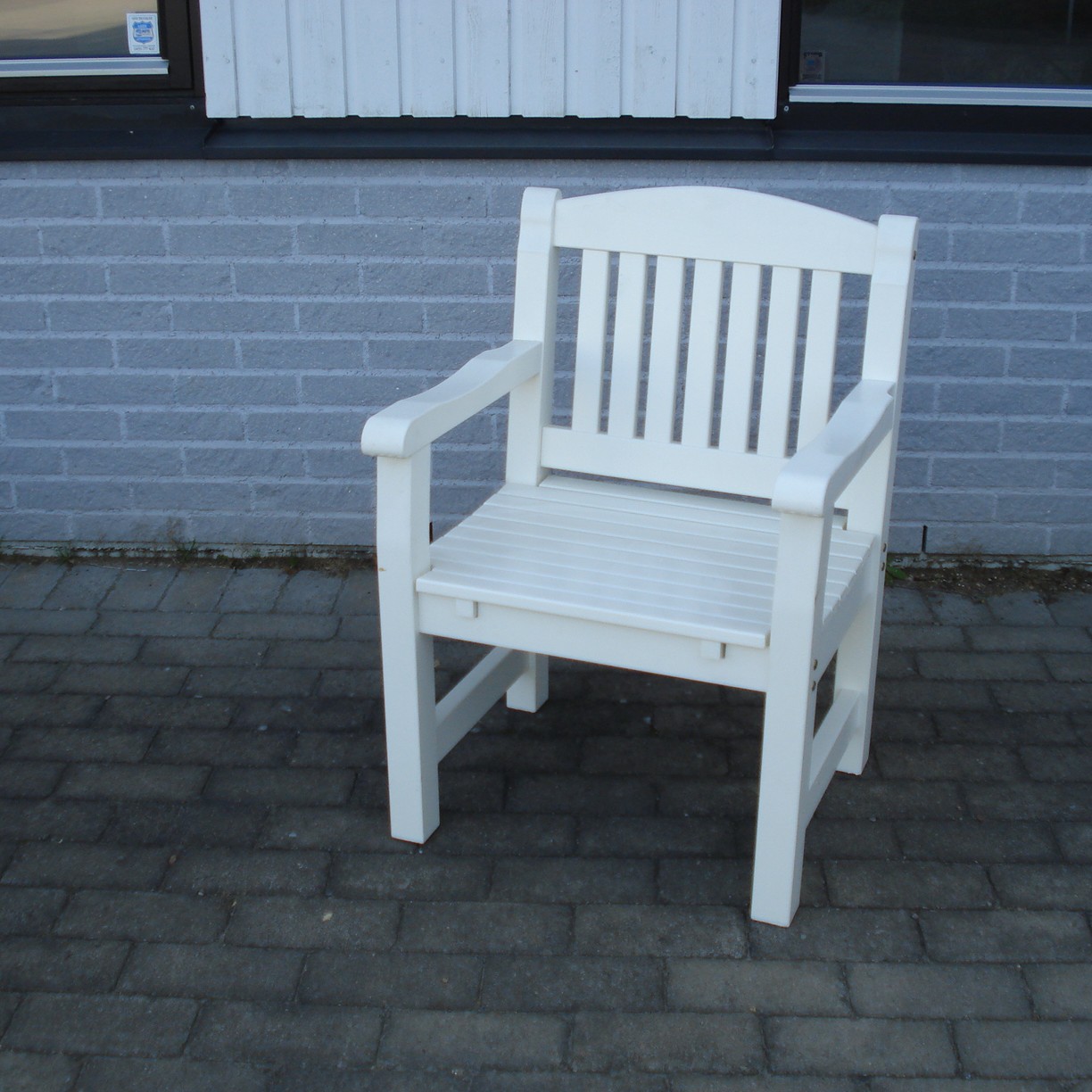 Utefåtölj Eden Wood Kattvik