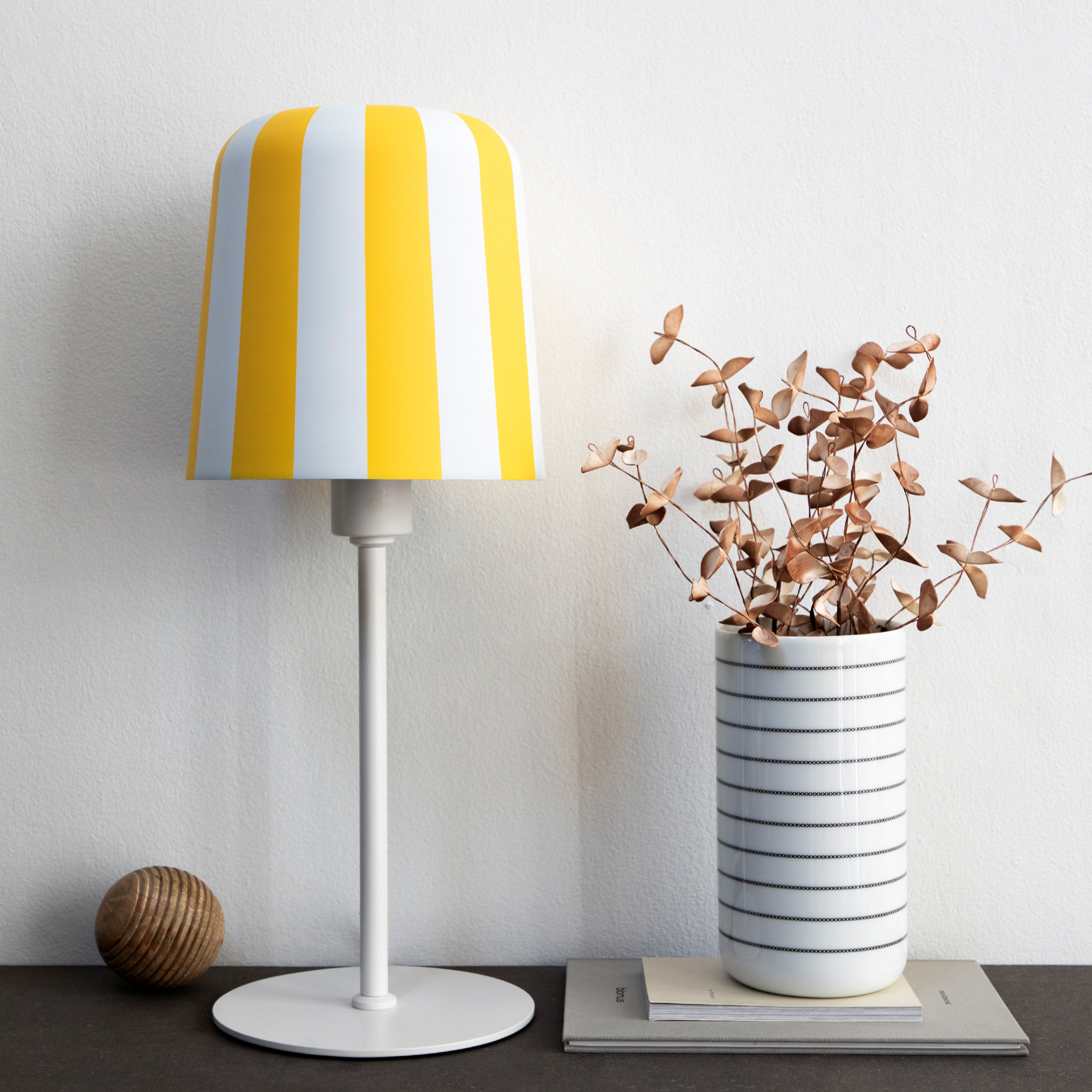Bordslampa Dyberg Larsen Gry