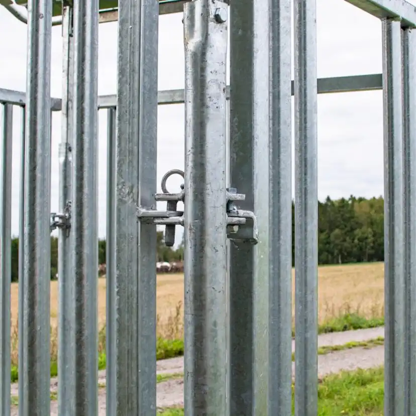 Foderhäck för Häst Kellfri 8 Platser med Gallergrind
