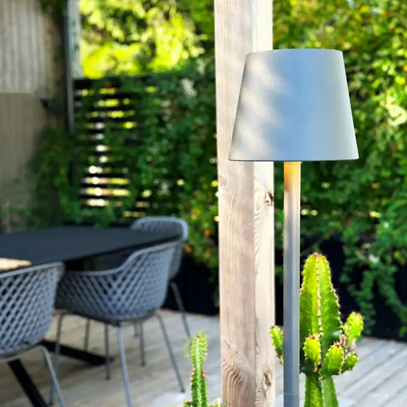 Golvlampa LightsOn Sofy