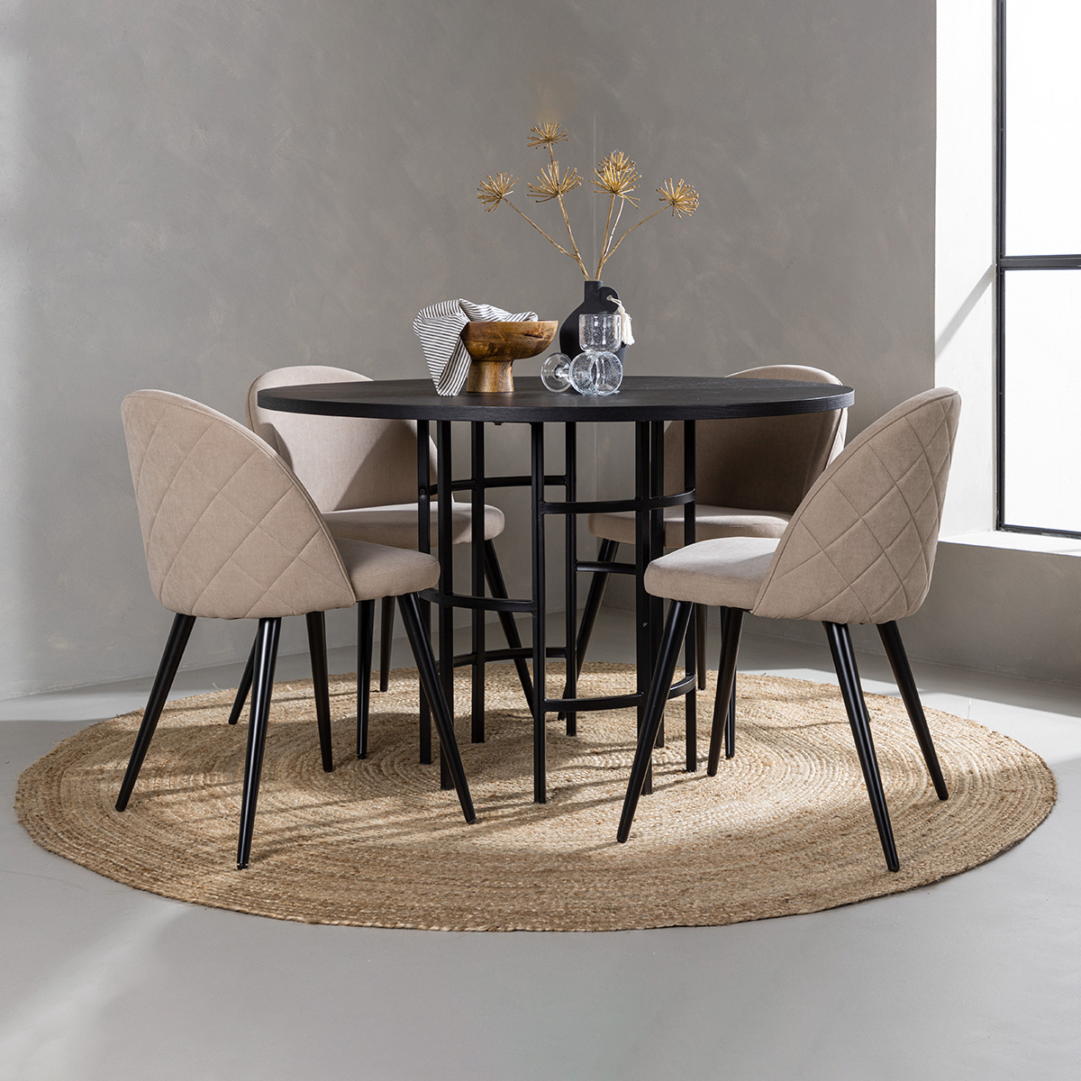 Matgrupp Venture Home Copenhagen med 4 Velvet Stitches Stolar