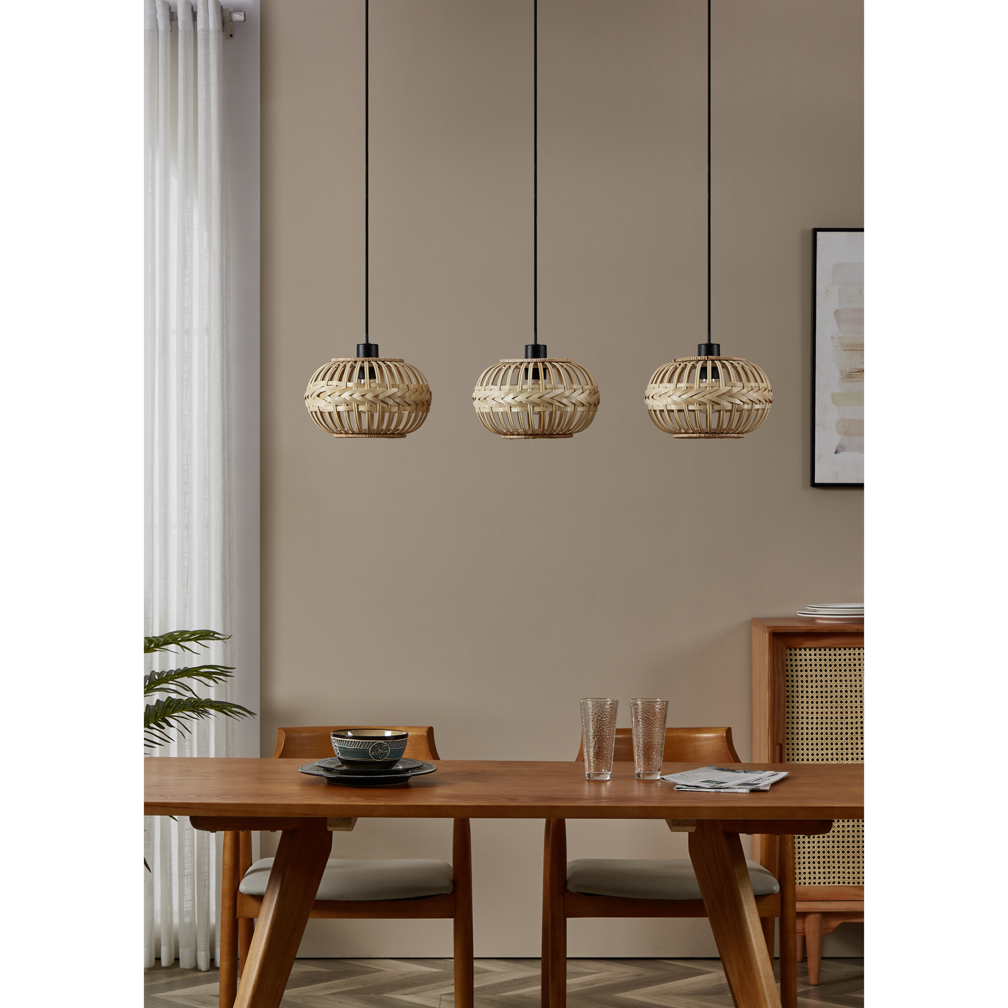 Taklampa Eglo Amsfield med 3 Lampor