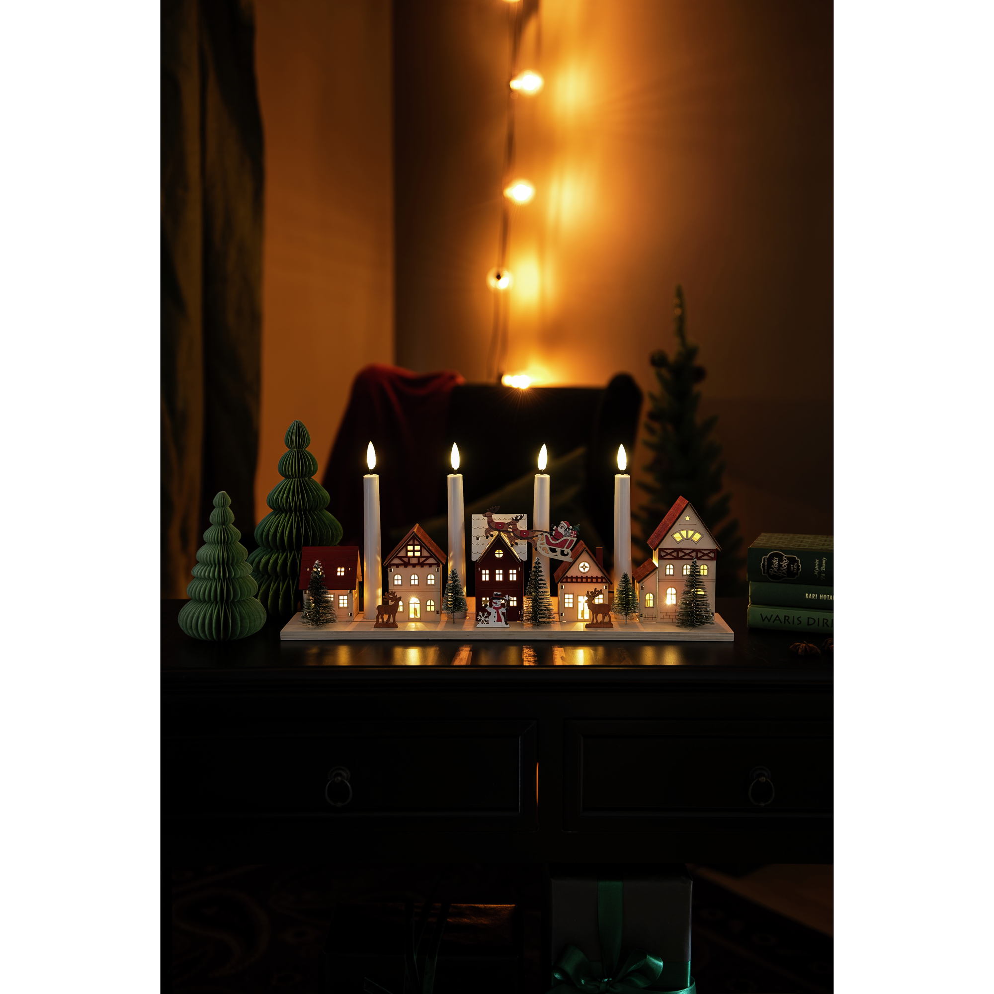 Adventsljusstake Gnosjö Konstsmide Siluett Julby 4 Ljus Batteridriven/USB