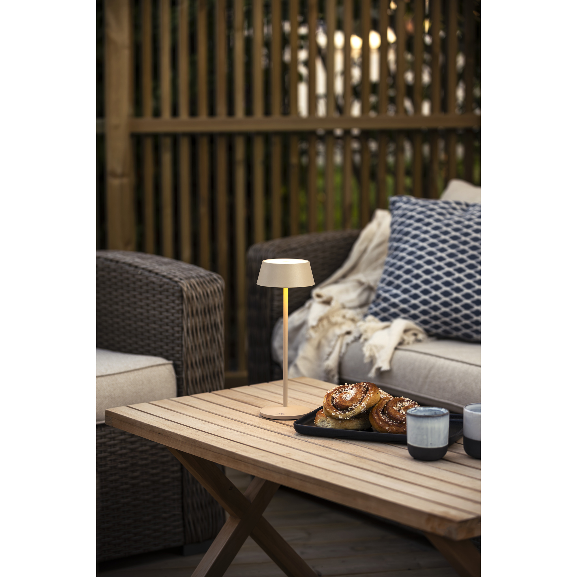 Bordslampa Gnosjö Konstsmide Menton USB Portabel