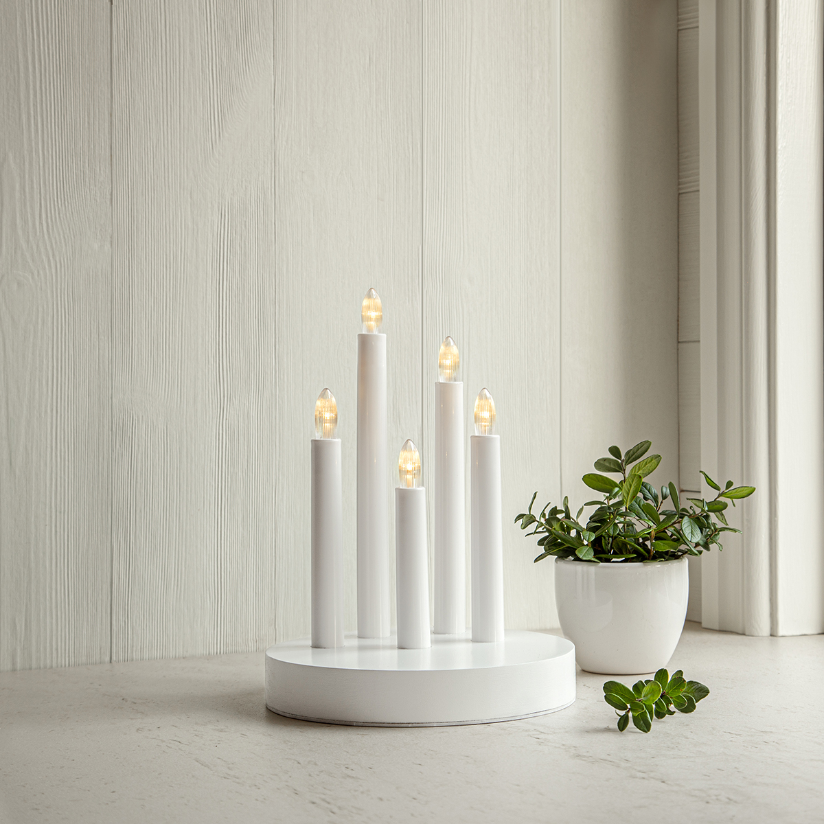 Ljusstake DORIS White White