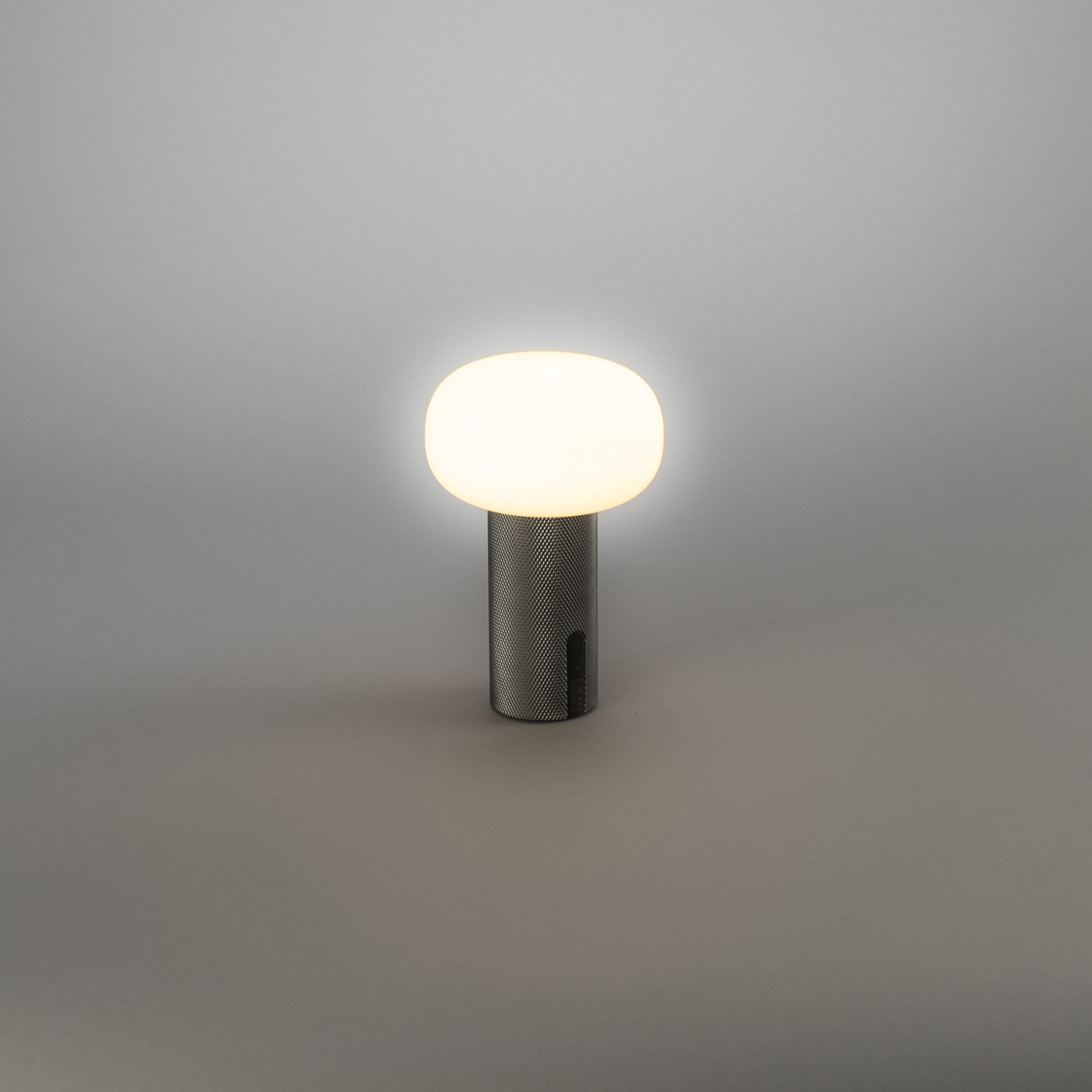 Portabel Lampa Gnosjö Konstsmide Antibes Mini Bordslampa USBxMatt Silver
