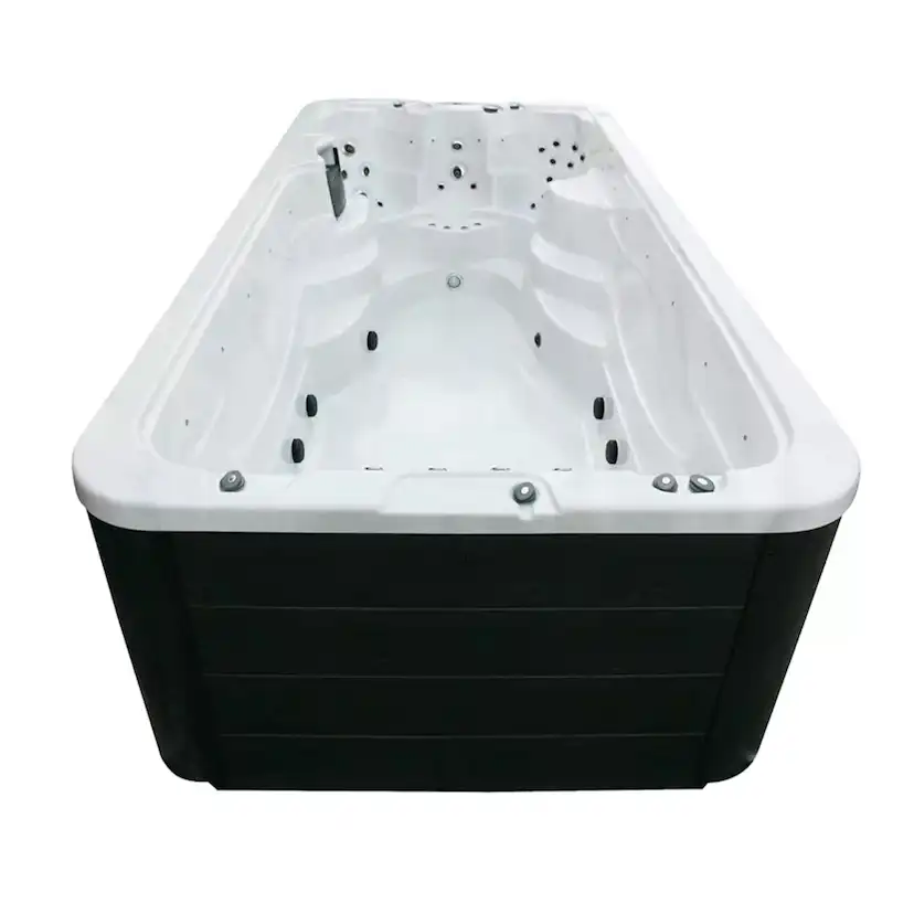 Swimspa Svenska Bad Trysil med Lock och Spatrappa