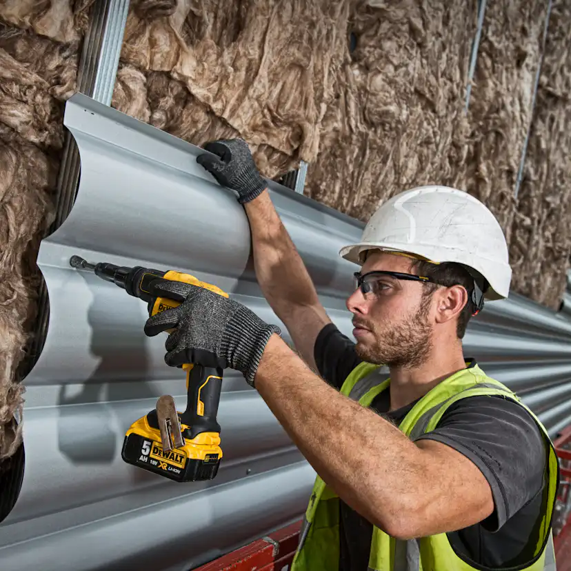 Skruvdragare Dewalt DCF622NT-XJ Utan batteri och laddare 18 V