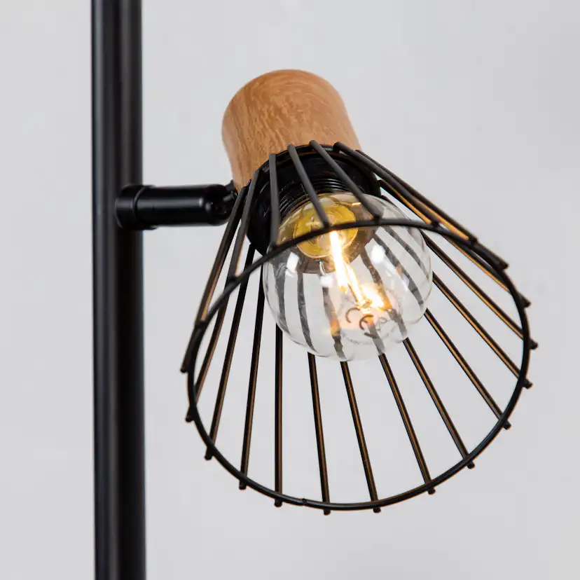 Golvlampa Venture Home Atticus