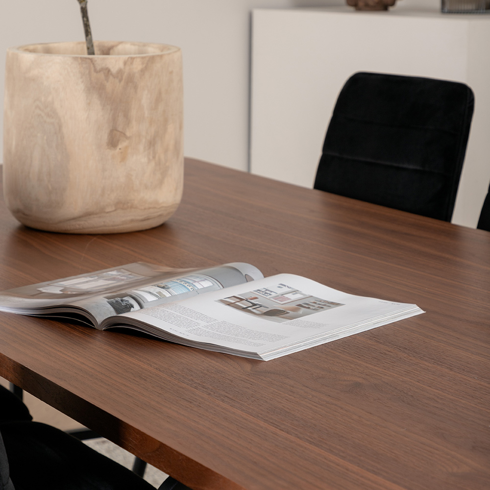Matgrupp Venture Home Chicago matbord och Walerina matstol Brun