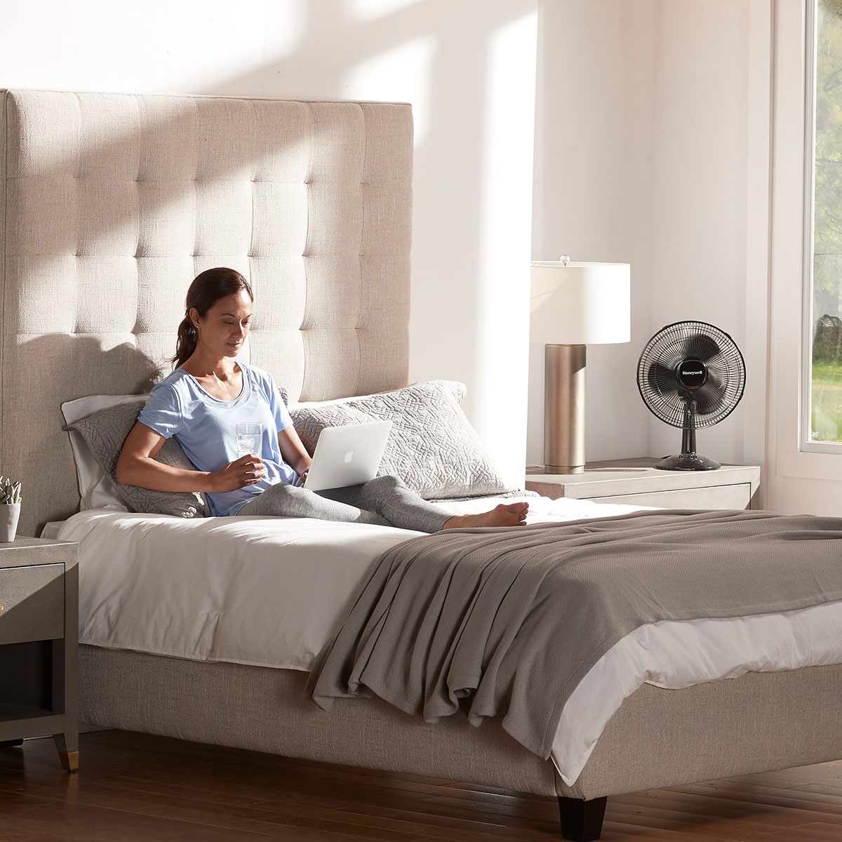 Bordsfläkt Honeywell Comfort Control HTF1220BE4