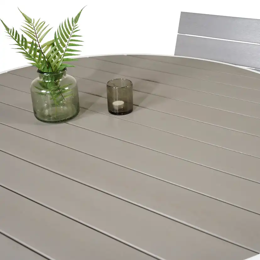 Matgrupp Comfort Garden Parma Matgrupp Utomhus Rund Ø140cm med 4 Levels Stapelbara Matstolar
