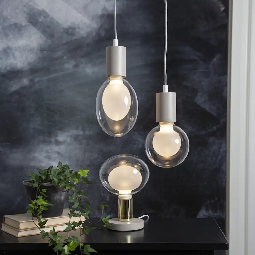 LED-lampa Star Trading Space E27