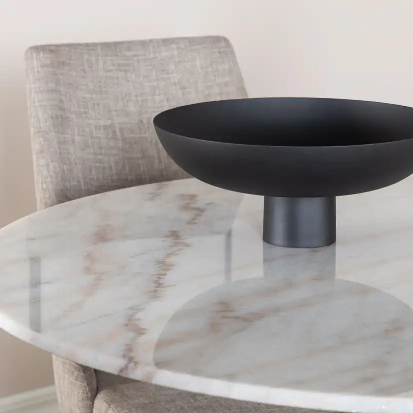 Matgrupp Venture Home Estelle med 4 Leone stolar
