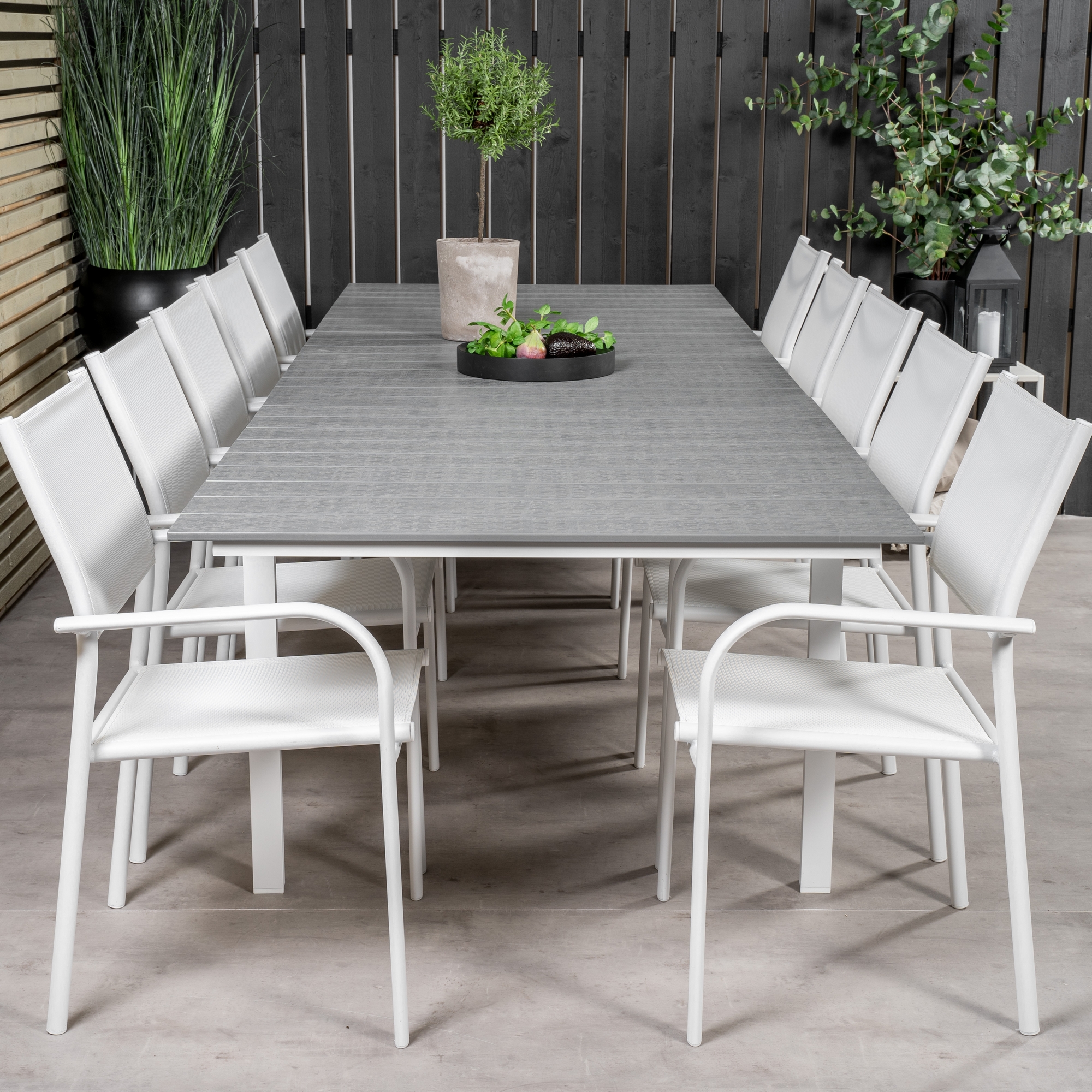 Matgrupp Venture Home Lova 224/324 med 10 Siri Karmstolar